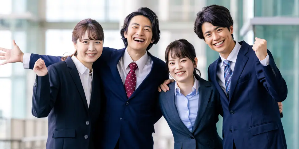 東和工業株式会社 社員